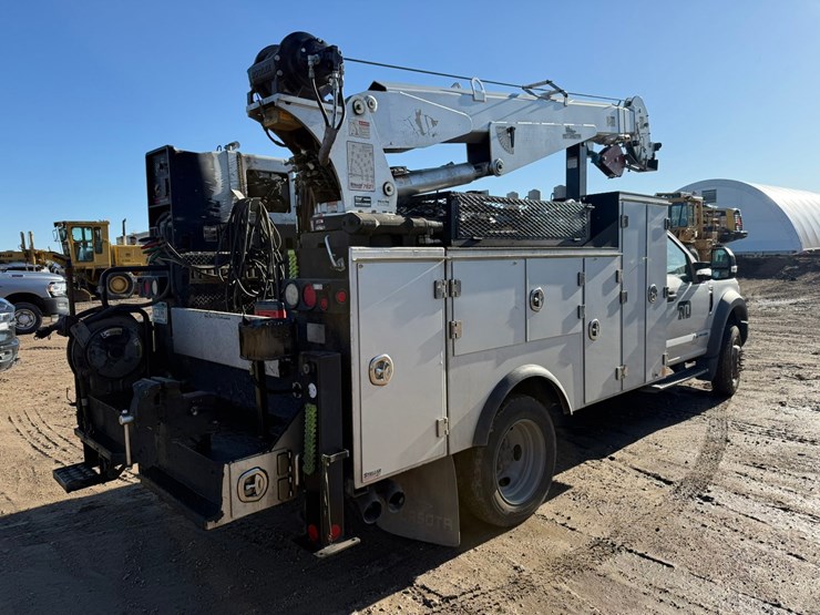 2017-ford-f550-xl-image-5