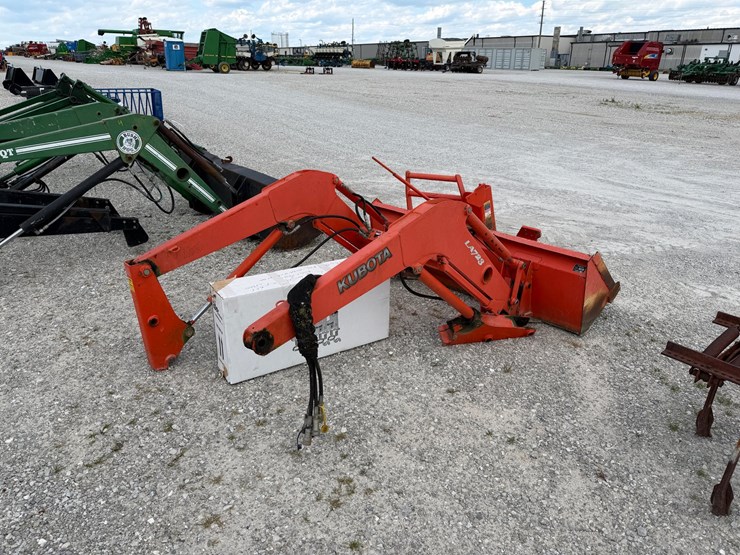 kubota-la723-image-8