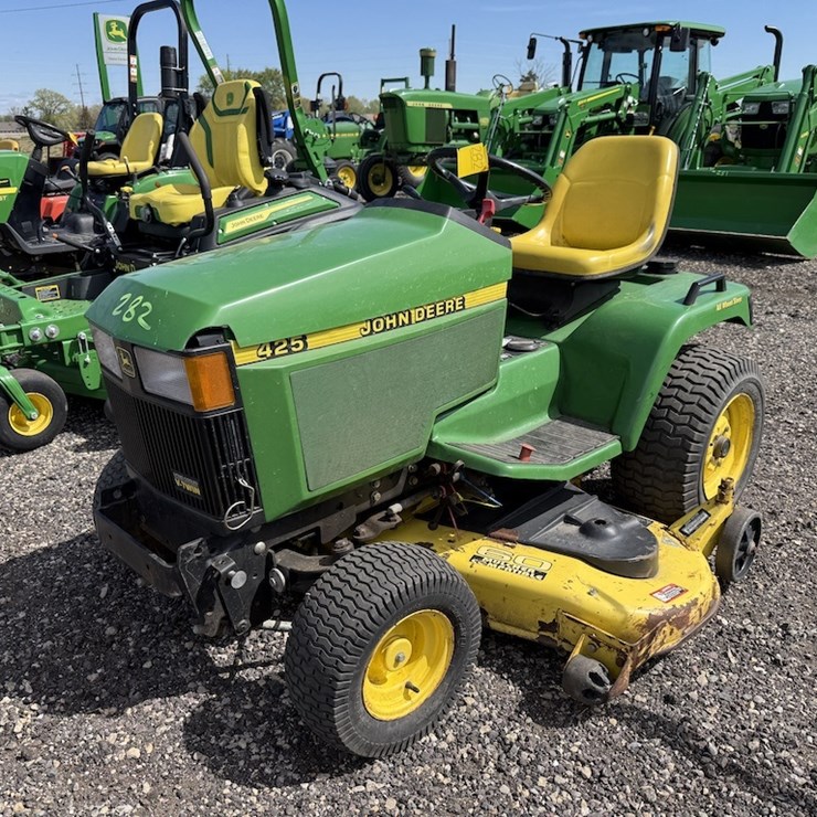 JOHN DEERE 425