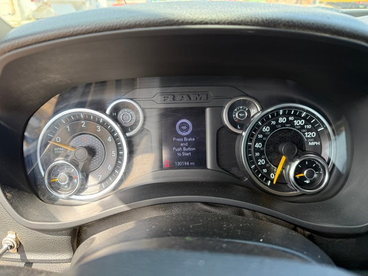 2021-dodge-2500-image-46