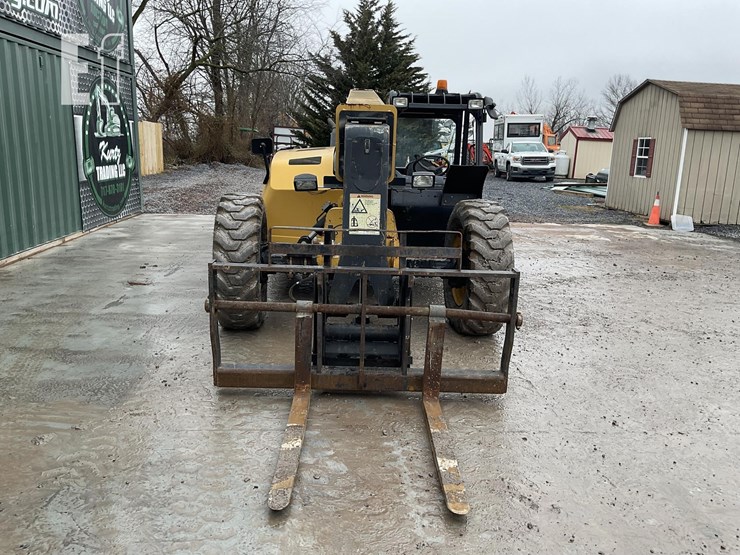 2014-caterpillar-tl642c-image-7
