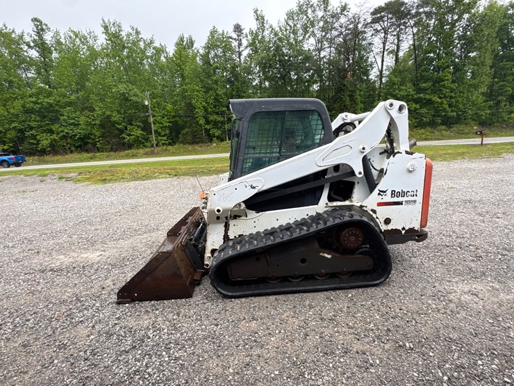2014-bobcat-t590-image-4