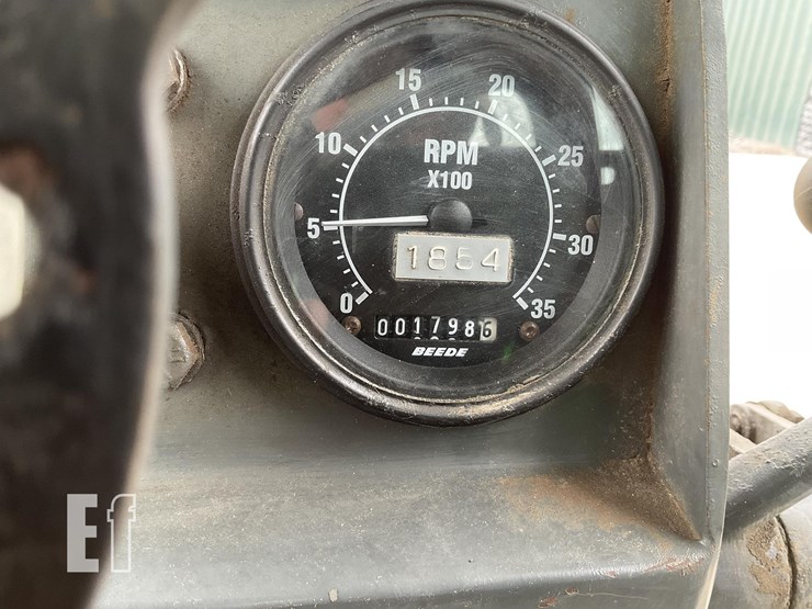 2004-volvo-g86-image-14