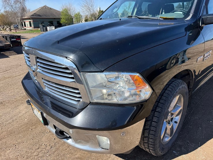 2016-dodge-1500-image-11