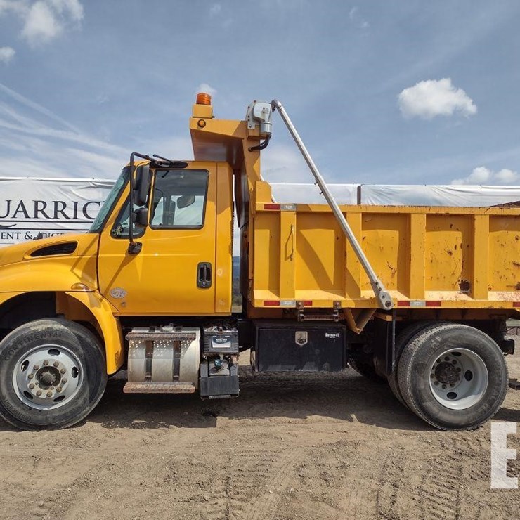 INTERNATIONAL DURASTAR 4300