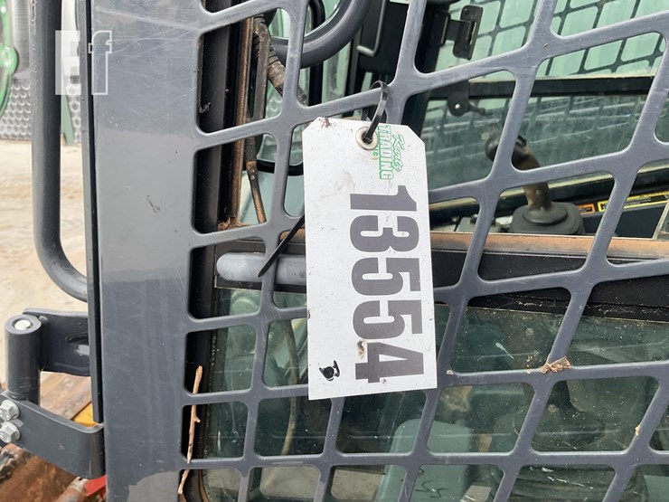 2020-deere-333g-image-20