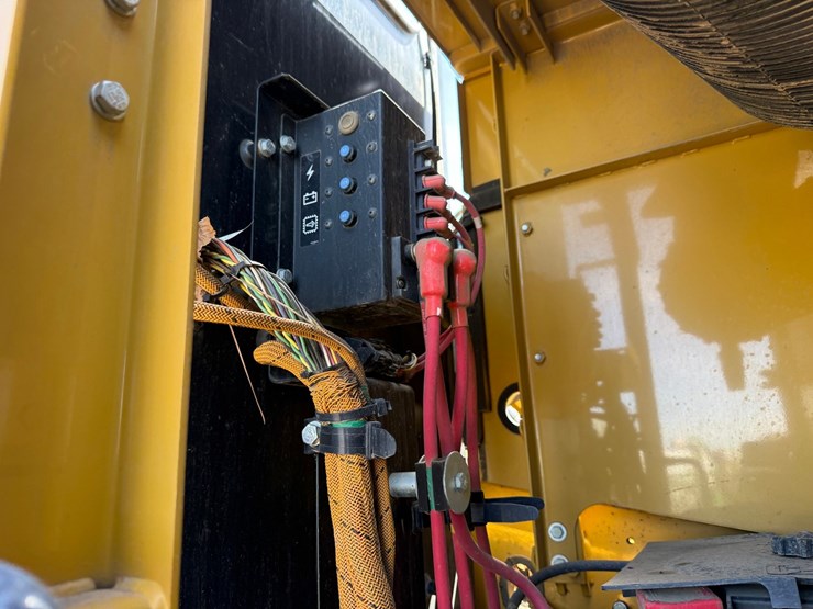 caterpillar-336fl-image-60