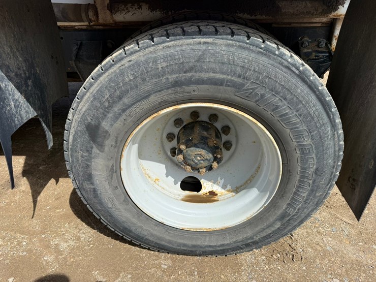 #6396-•-1997-ford-6911l-water-truck-image-60