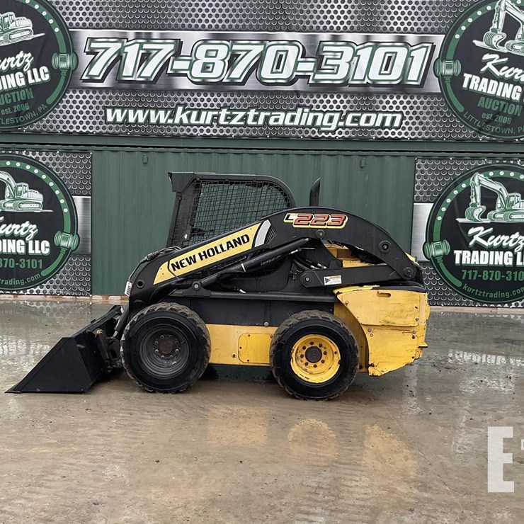 2013 NEW HOLLAND L223