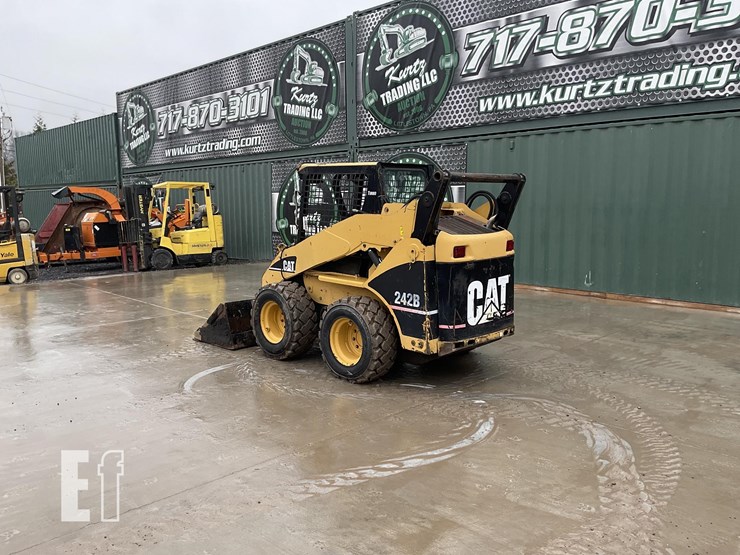 2006-caterpillar-242b-image-2