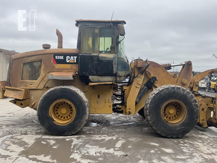 2015-caterpillar-938k-image-5