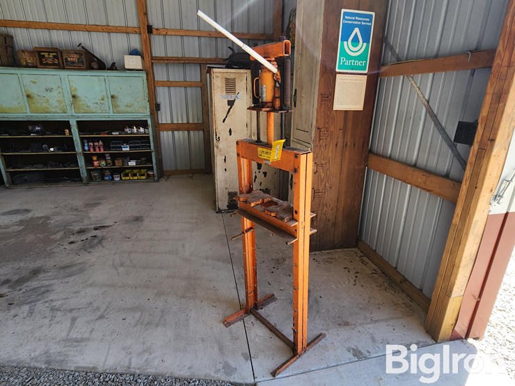 12-ton-shop-press-image-1