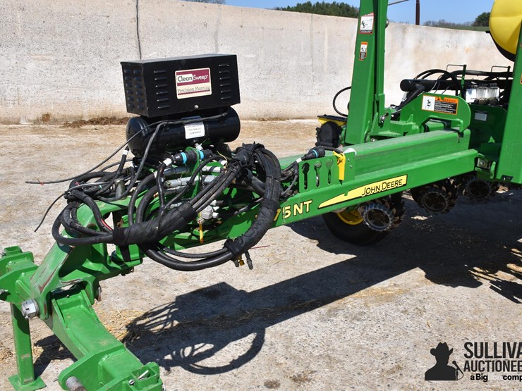 2014-john-deere-1775nt-image-12