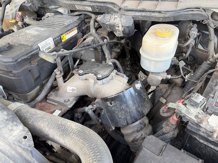 2017-dodge-3500-image-31