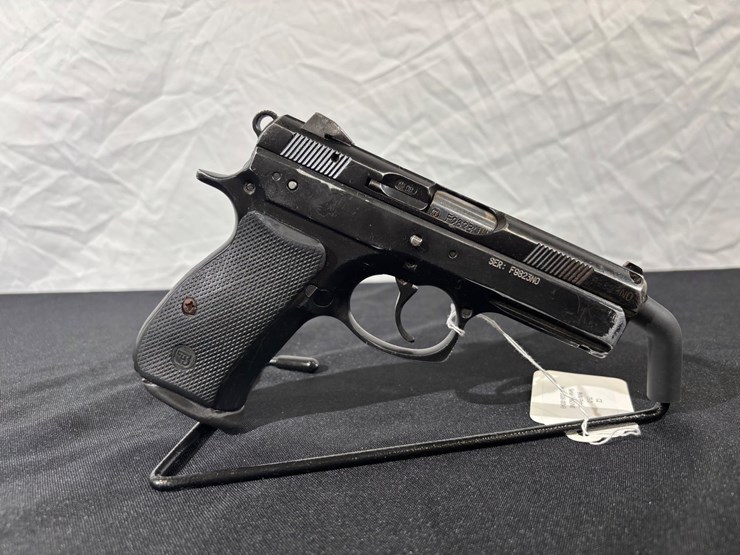 #137-•-cz-75-d-compact-9mm-semi-automatic-pistol-image-3