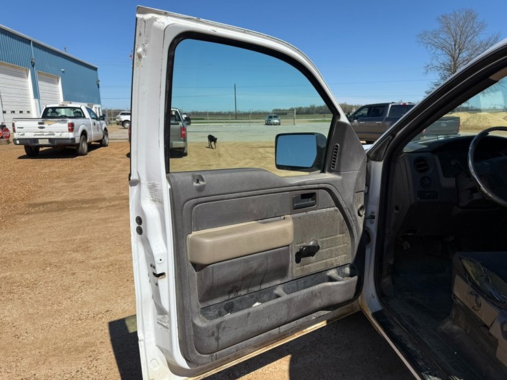 2010-ford-f150-image-34