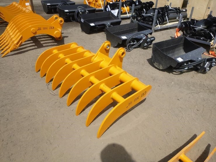 caterpillar-305-image-1