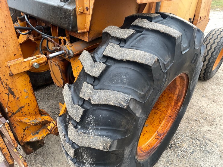 #406-•-case-585d-construction-king-forklift-(appleton,-wi)-image-26