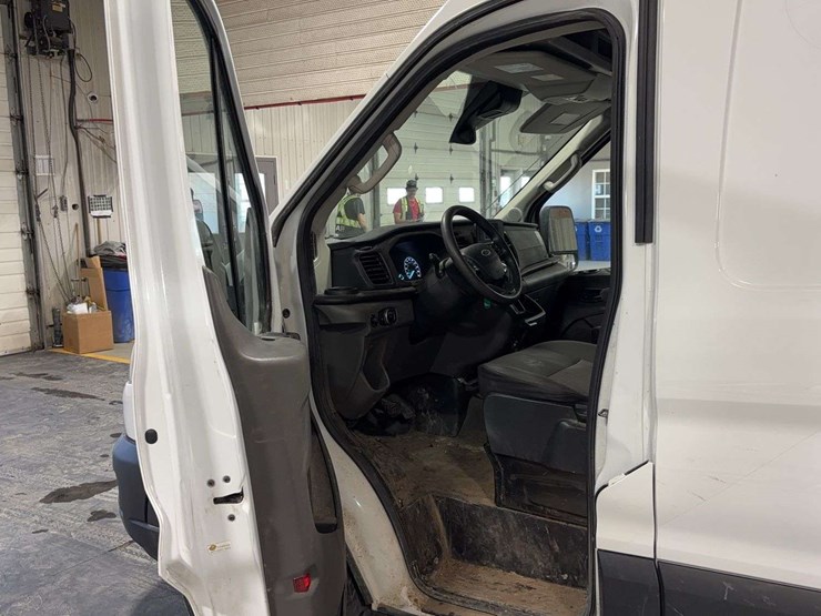 2020-ford-transit-image-9