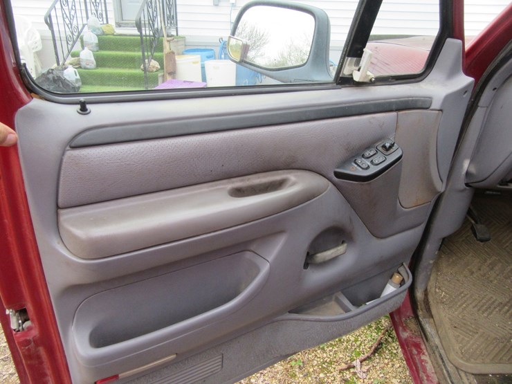 1996-ford-f150-image-22