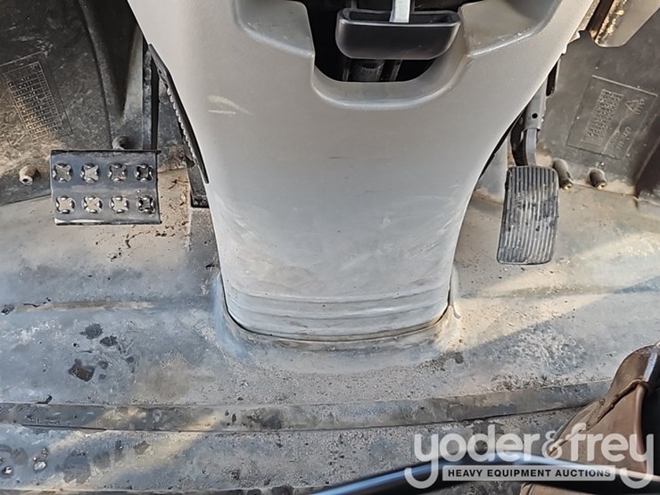 caterpillar-920-image-31