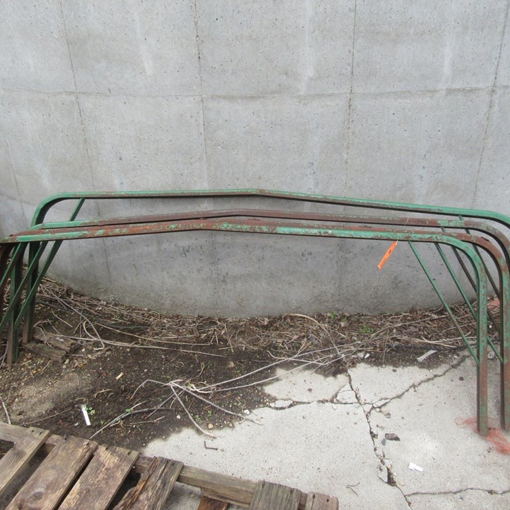 #9593 • (4) Chopper Box Roof Supports