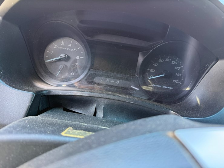 2014-ford-explorer-image-30
