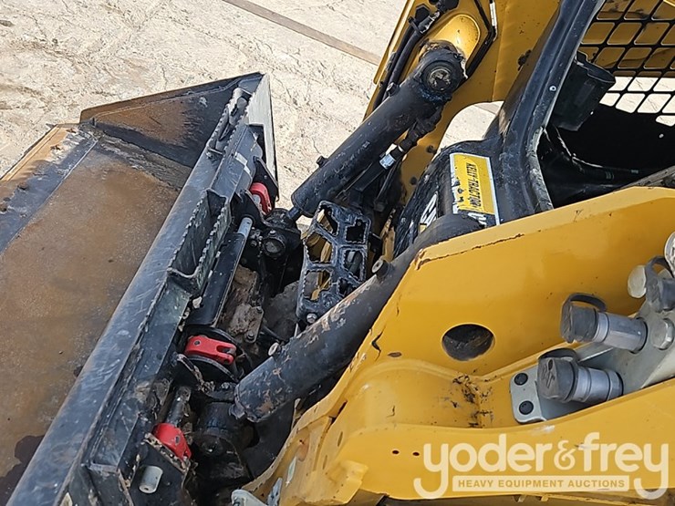 caterpillar-255-image-16