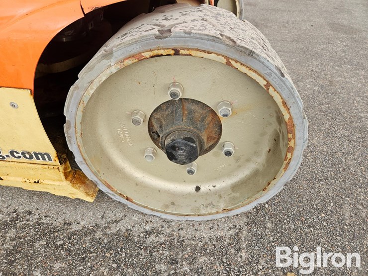 2019-jlg-toucan-32e-image-19