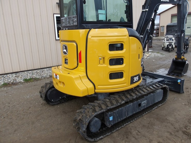 #7470-•-john-deere-35p-mini-excavator-with-4-hours!-image-7