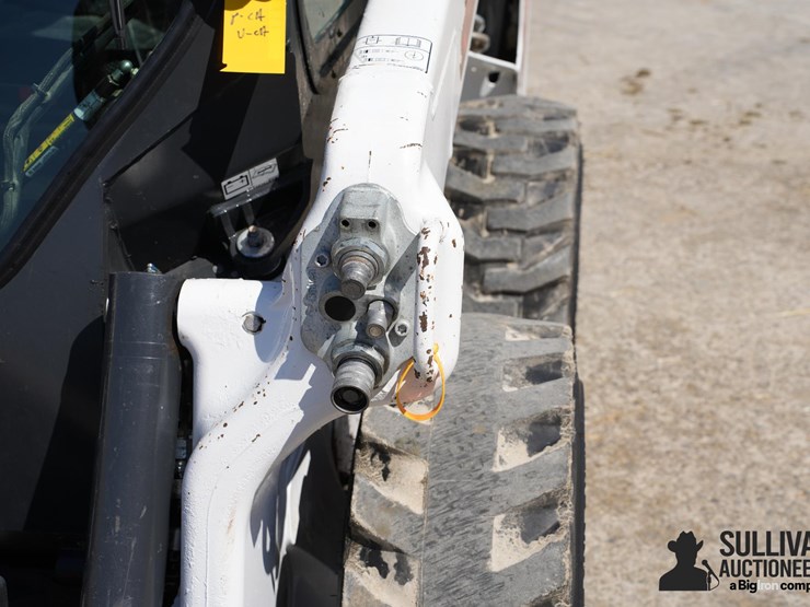 2023-bobcat-s64-image-13