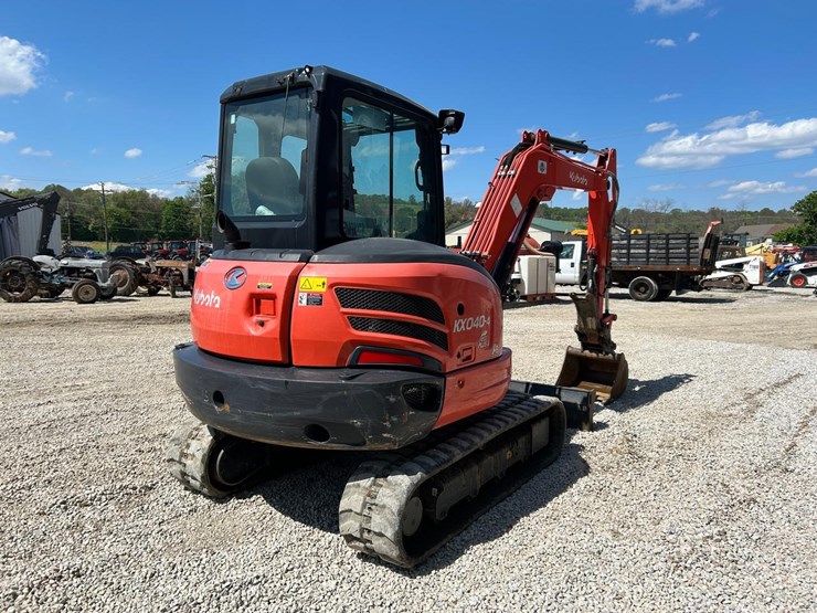 2021-kubota-kx040-4-image-4