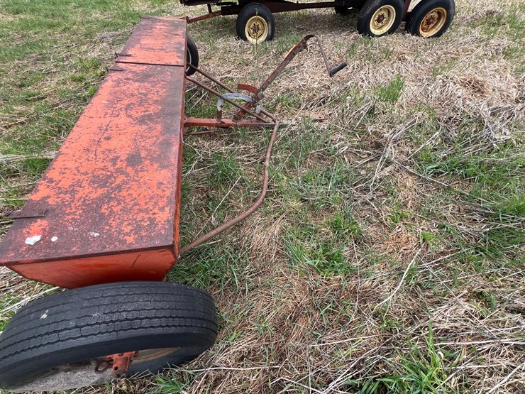 #9573-•-10'-drop-lime-spreader-image-4