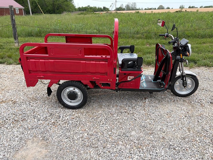 #307-•-unused-2026-iret13-electric-tricycle-image-2