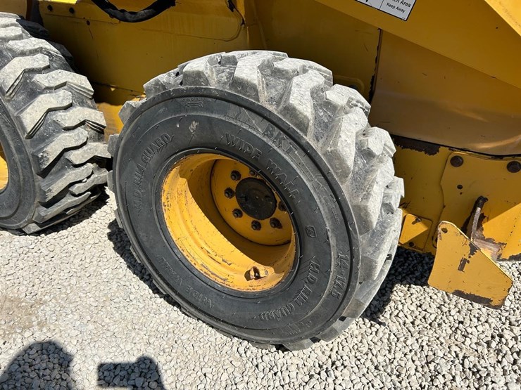 john-deere-270-image-15