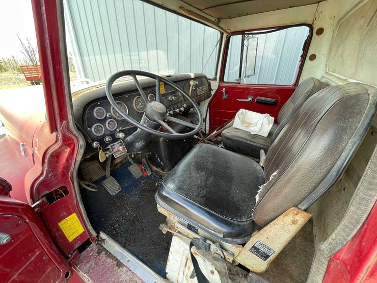 #210-•-1978-international-truck-(has-wi-title)-(grand-chute,-wi)-image-16