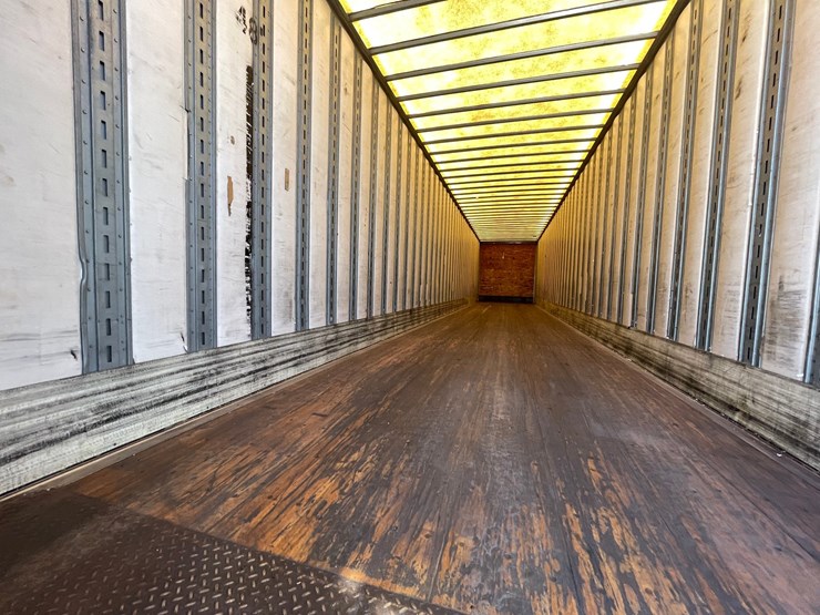#316-•-2011-wabash-semi-trailer-(has-wi-title)-(denmark,-wi)-image-15