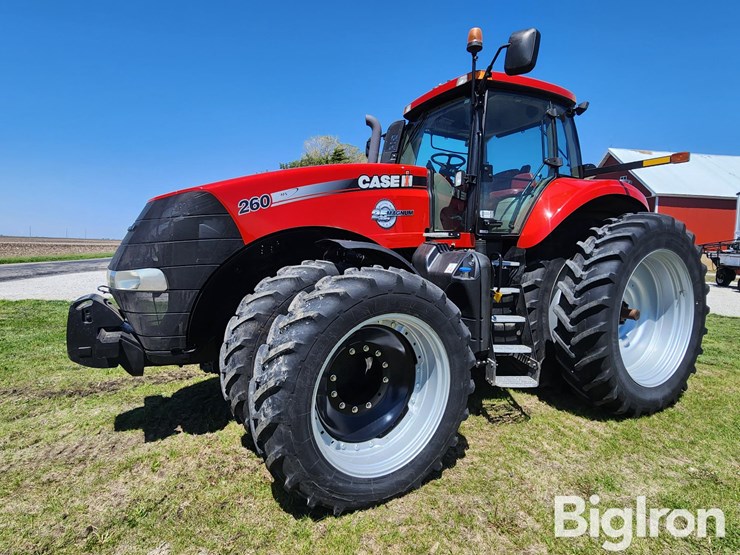 2013-case-ih-260-magnum-mfwd-tractor-image-1