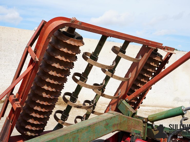 brillion-2602-20'-cultimulcher-image-17