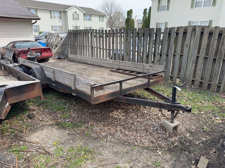 2005-wood-deck-trailer-16ft-l-x-7ft-w-image-1