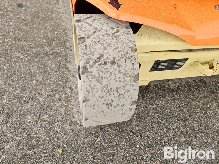 2019-jlg-toucan-32e-image-20