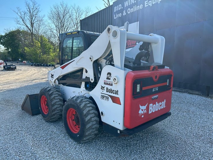 2023-bobcat-s770-image-2
