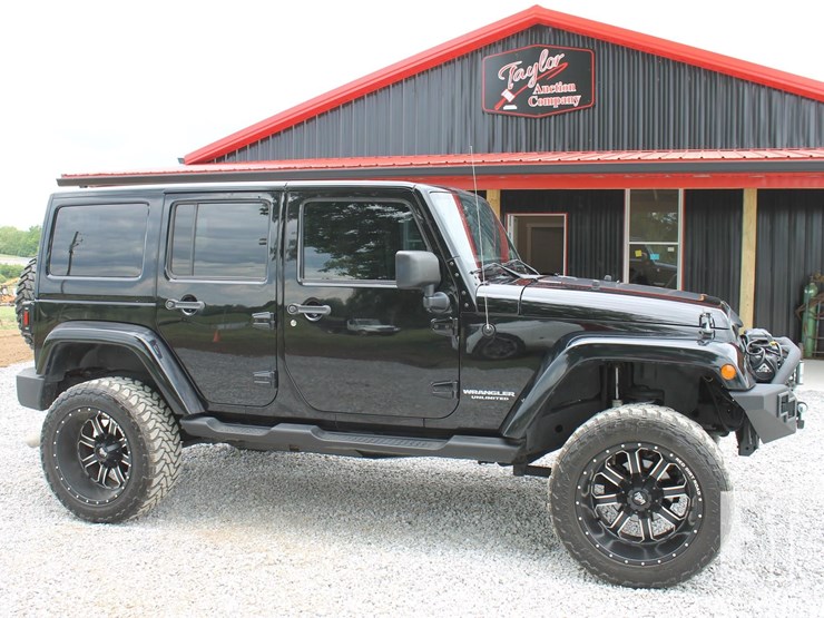 2011-jeep-wrangler-image-1