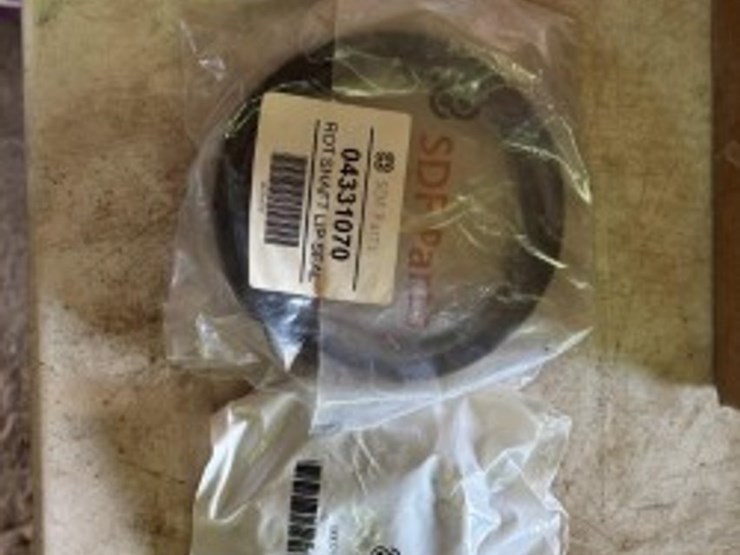 #9558-•-duetz-fahr-7807-fwa-loader-tractor-image-48