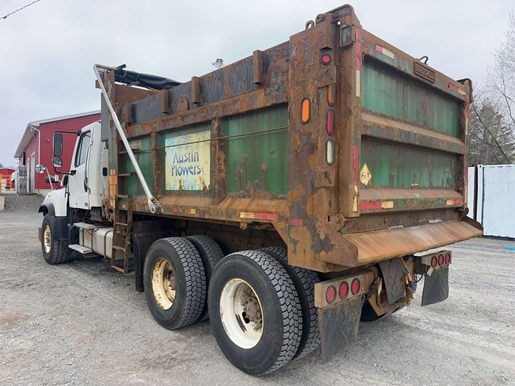 2015-freightliner-114sd-image-7