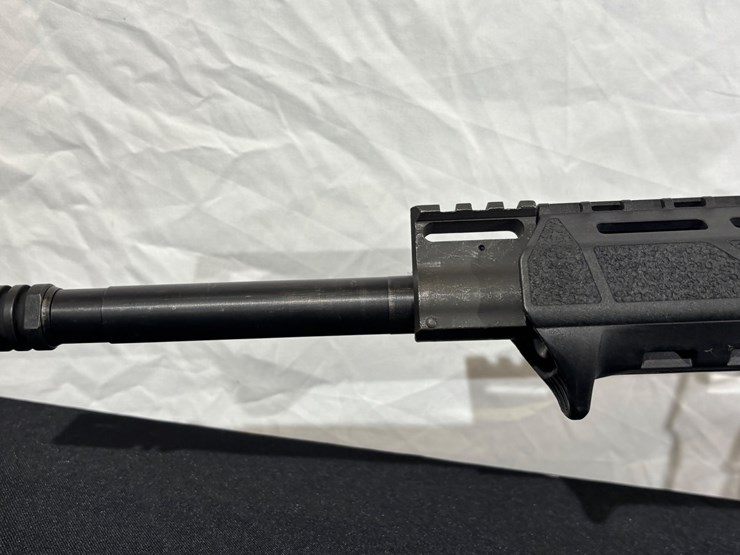 #135-•-springfield-armory-saint-5.56-ar-15-image-10