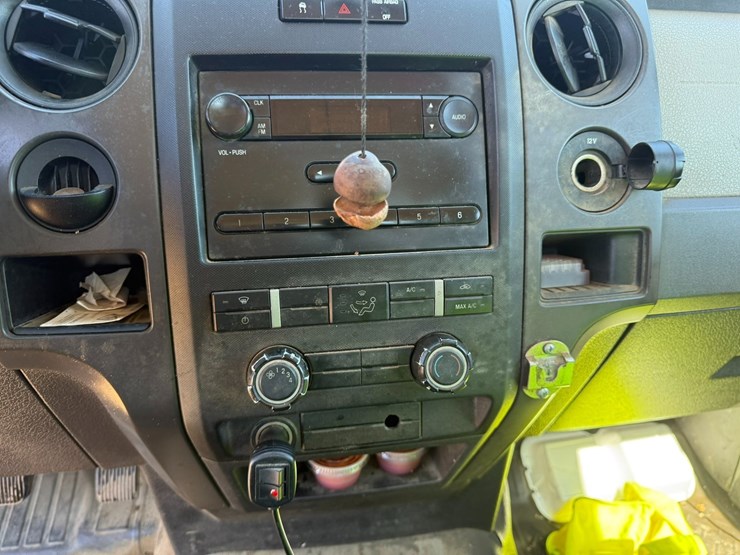 2010-ford-f150-image-30