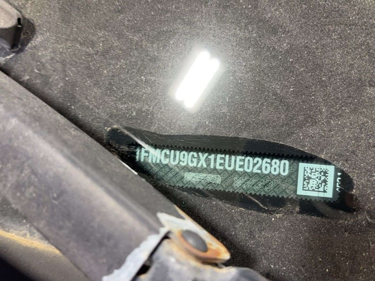 2014-ford-escape-se-image-14