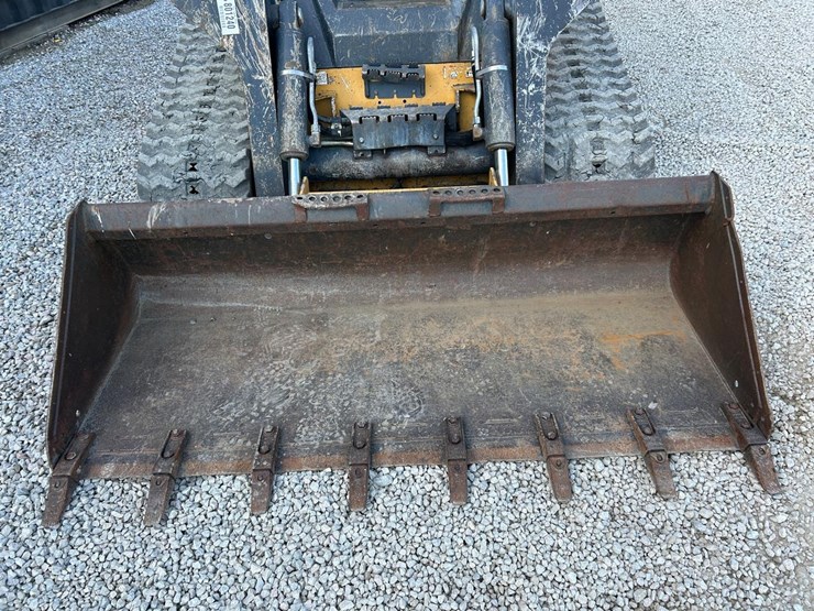 deere-333e-image-9
