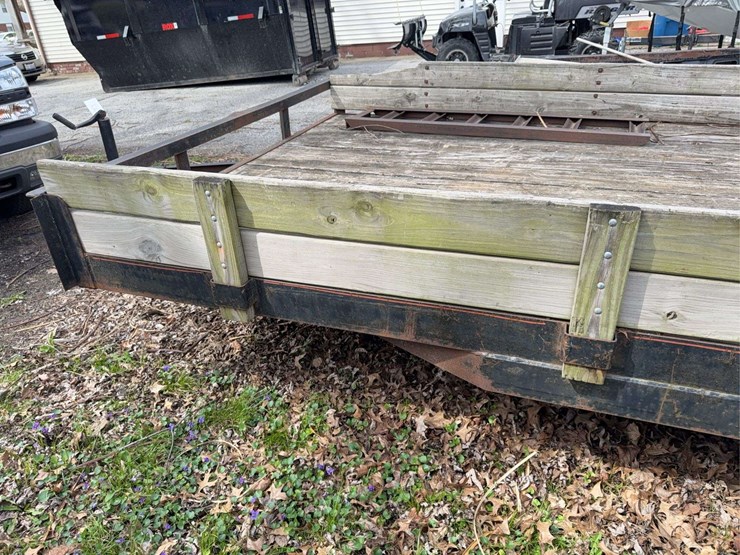 2005-wood-deck-trailer-16ft-l-x-7ft-w-image-4